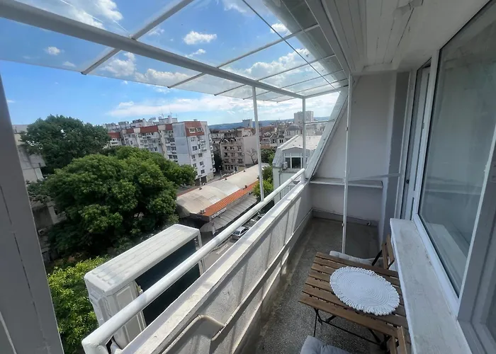 2 Bedrooms, 2 Wc, Free Parking, Center Location, Sunny Bijou Flat * Варна